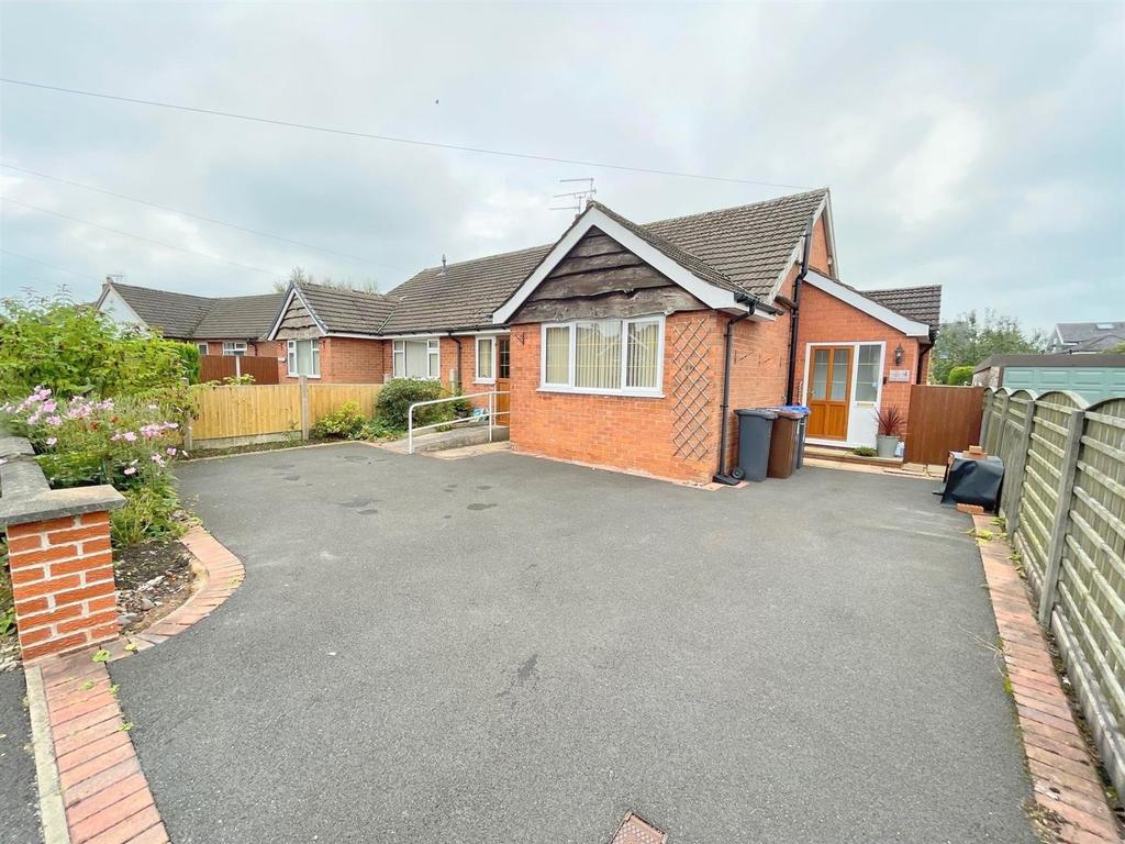Folly Fields., Cheddleton 3 bed bungalow for sale £255,000