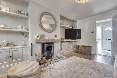 21 Mallicot Close, Lichfield, WS13 6DG
