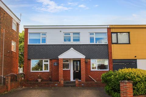 4 bedroom semi-detached house for sale - Woodburn Drive, Whitley Bay
