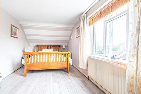 Delmore Watling Street, Hockliffe, Leighton Buzzard, LU7 9NF