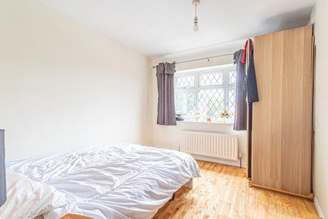 Delmore Watling Street, Hockliffe, Leighton Buzzard, LU7 9NF