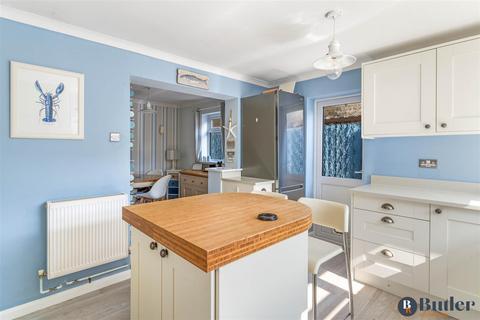 11 Balcombe Close, Luton, LU2 8HT