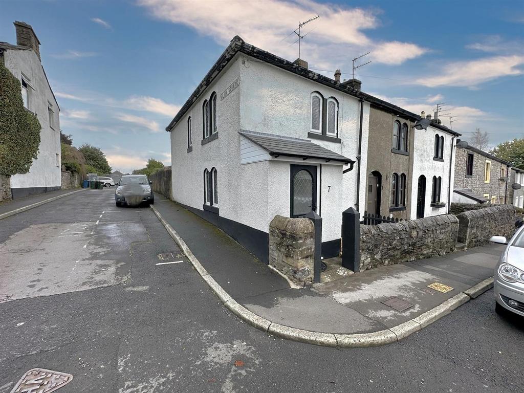 Highfield Road, Clitheroe 2 bed cottage for sale £195,000