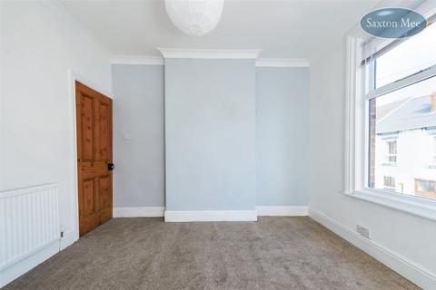 10 Taplin Road, Sheffield, S6 4JF