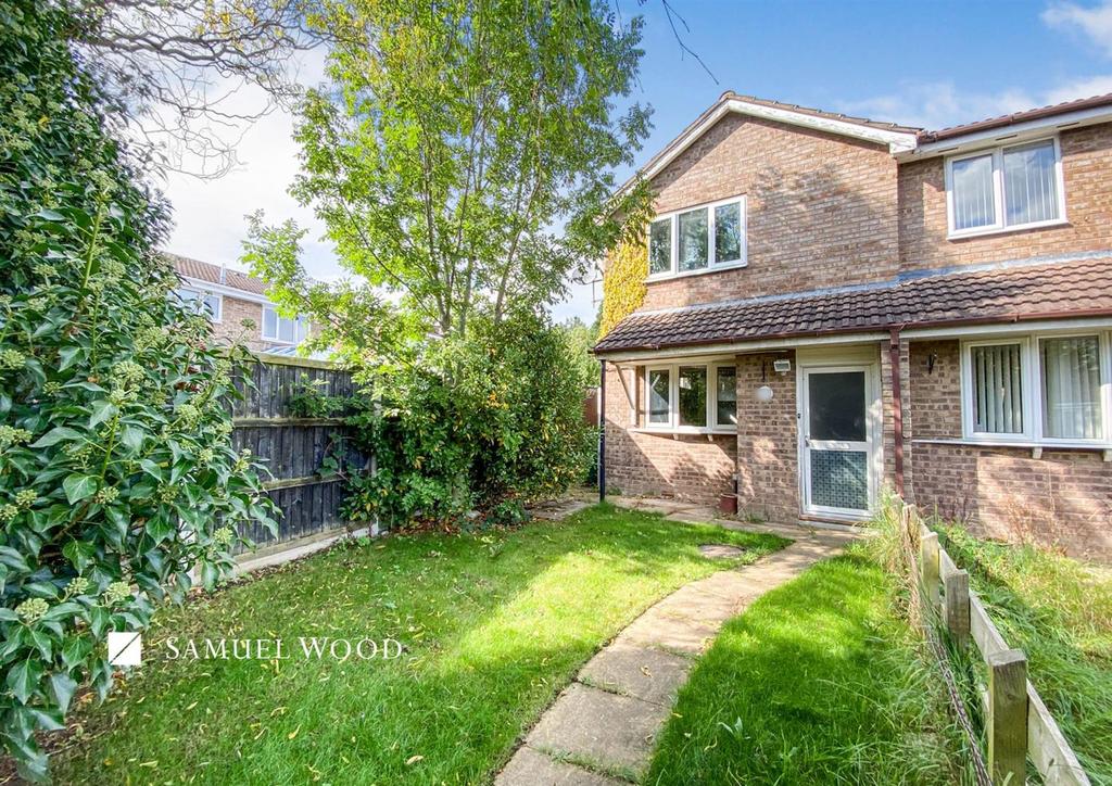 Brooklands Park, Craven Arms 3 bed terraced house for sale £150,000