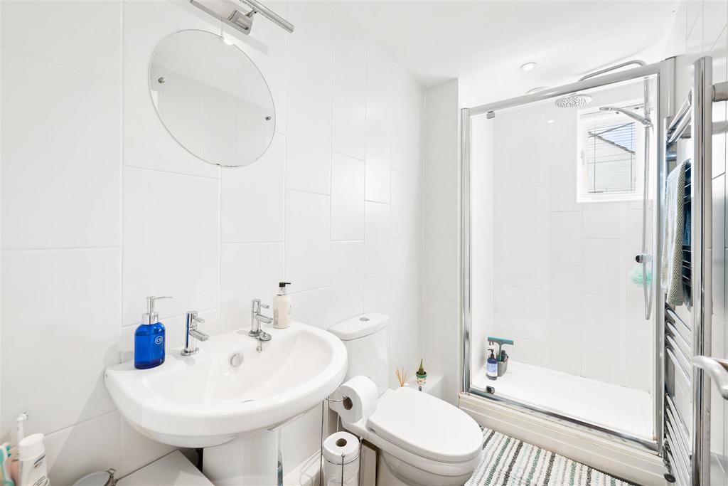 Flat 3 Shower Room