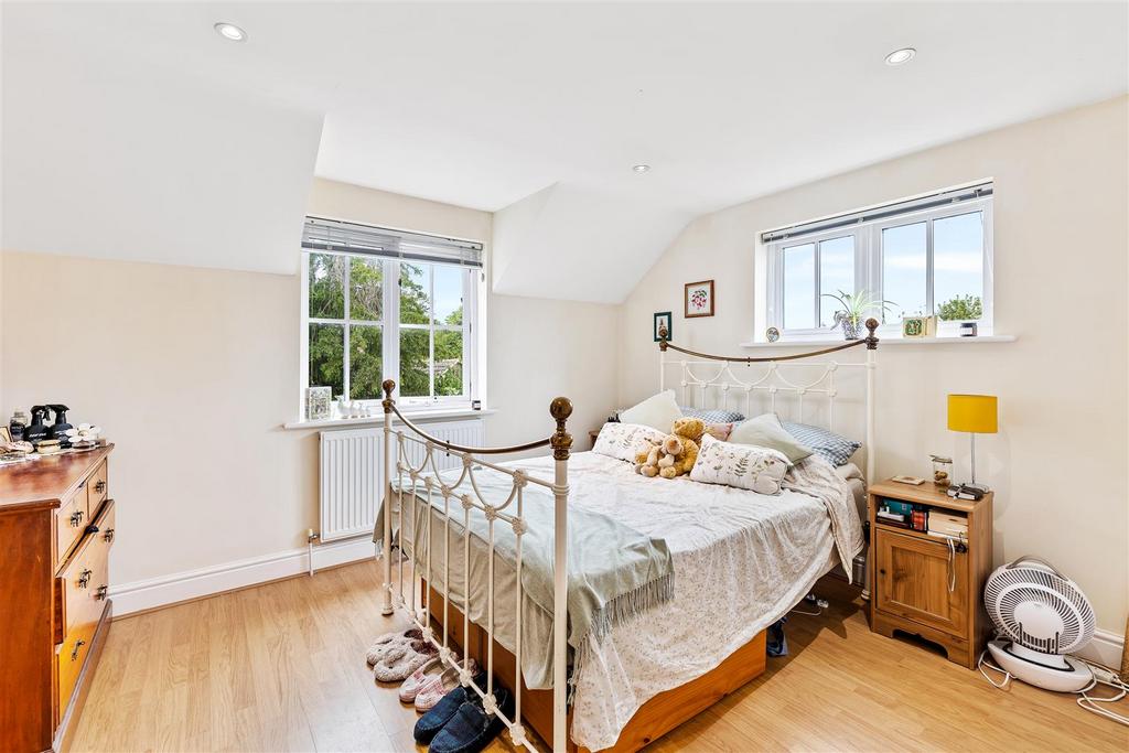 Flat 4 Bedroom