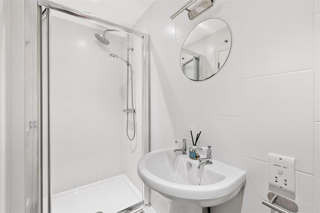 Flat 2 Shower Room