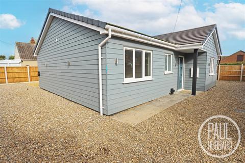 4 bedroom detached bungalow for sale, Yarmouth Road, Caister-On-Sea, NR30