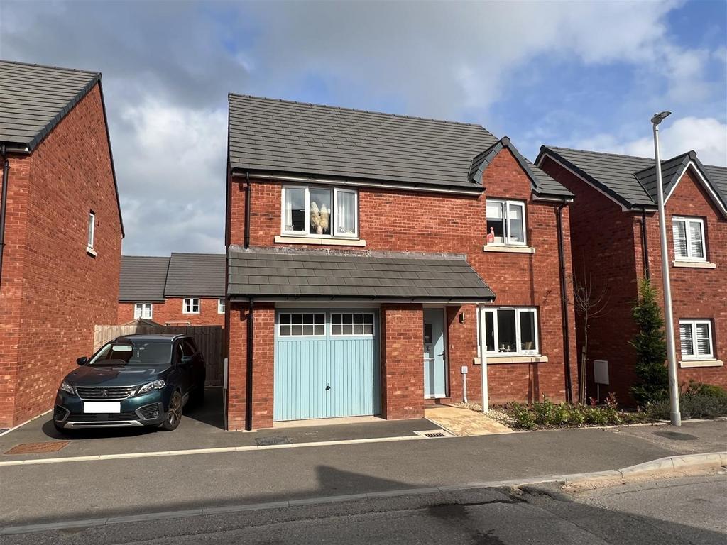 Sybil Mead, Exeter EX1 4 bed detached house for sale £400,000