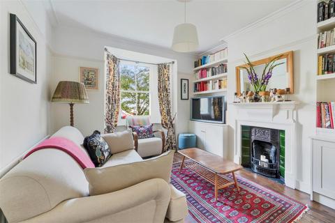 4 Laburnum Road, Epsom, KT18 5DT