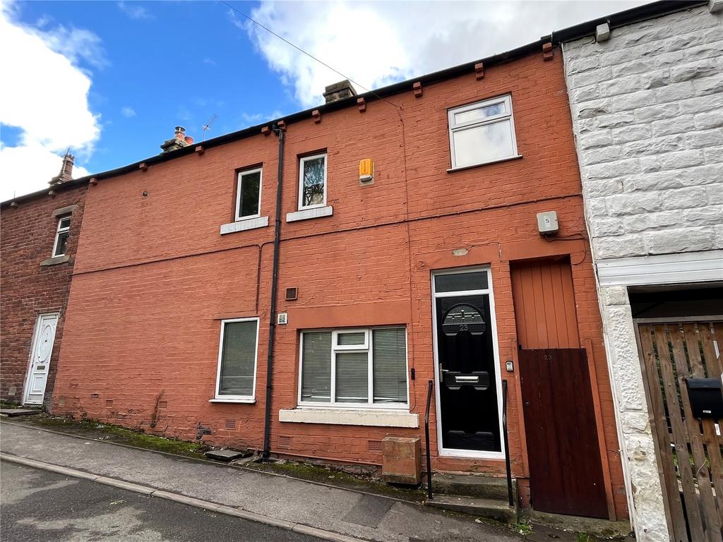 Primrose Hill, Batley, West Yorkshire, WF17 2 bed terraced house for