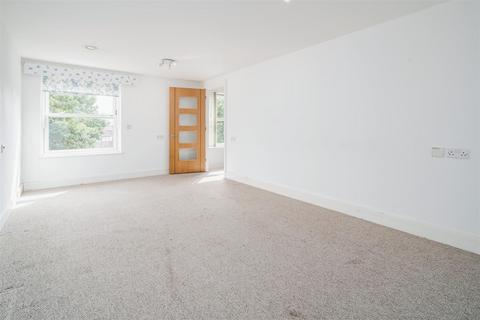 1 bedroom apartment for sale - Peel Court, College Way, Welwyn Garden City, Hertfordshire, AL8 6DG