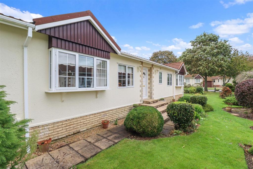 Deanland Wood Park, Golden Cross, Hailsham 2 bed park home for sale £