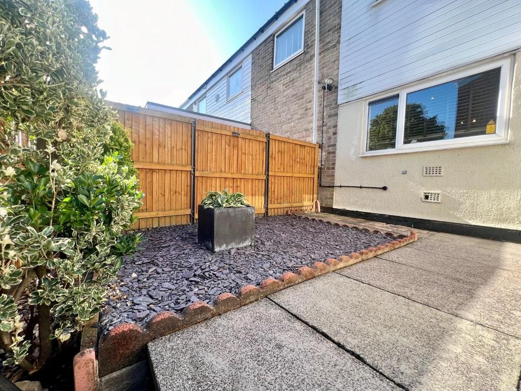 167 Foster Way 17.jpg