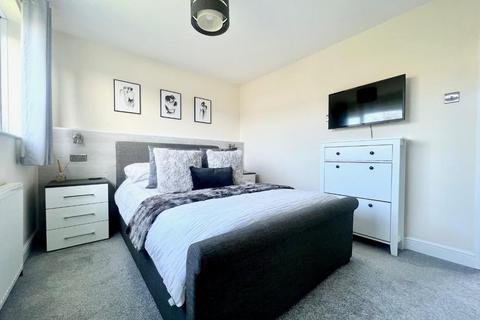 167 Foster Way, High Green, Sheffield, S35 4GE
