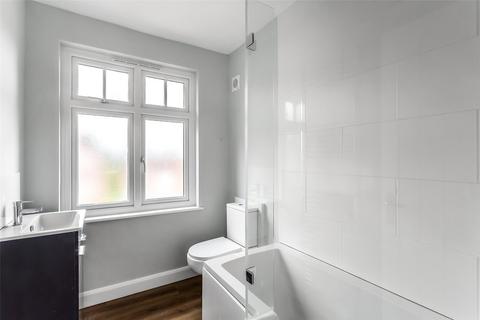 11 Cleardene, Dorking, RH4 2BY