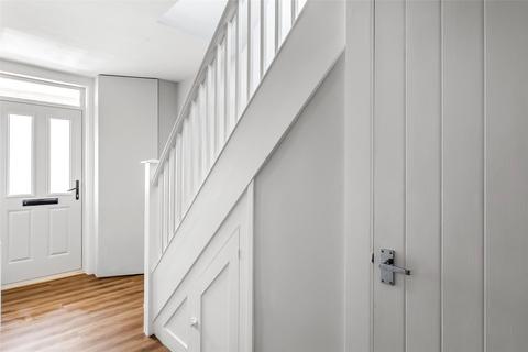 11 Cleardene, Dorking, RH4 2BY