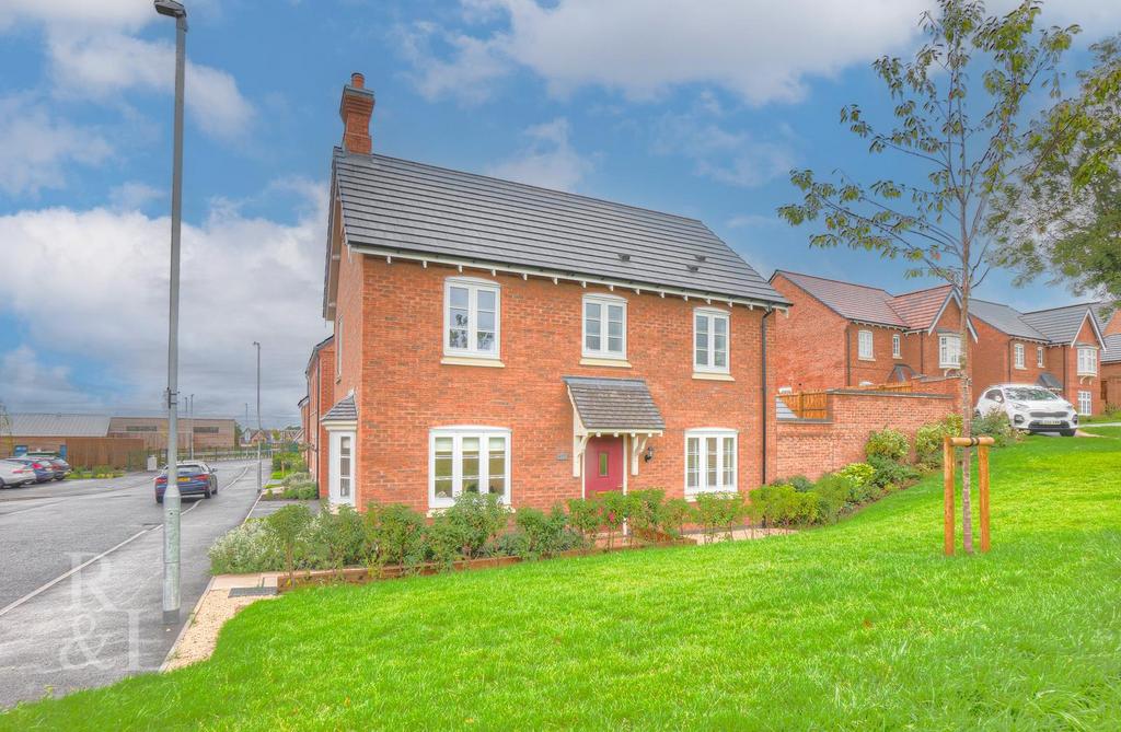 Orchard Close, AshbydelaZouch 3 bed detached house for sale £350,000