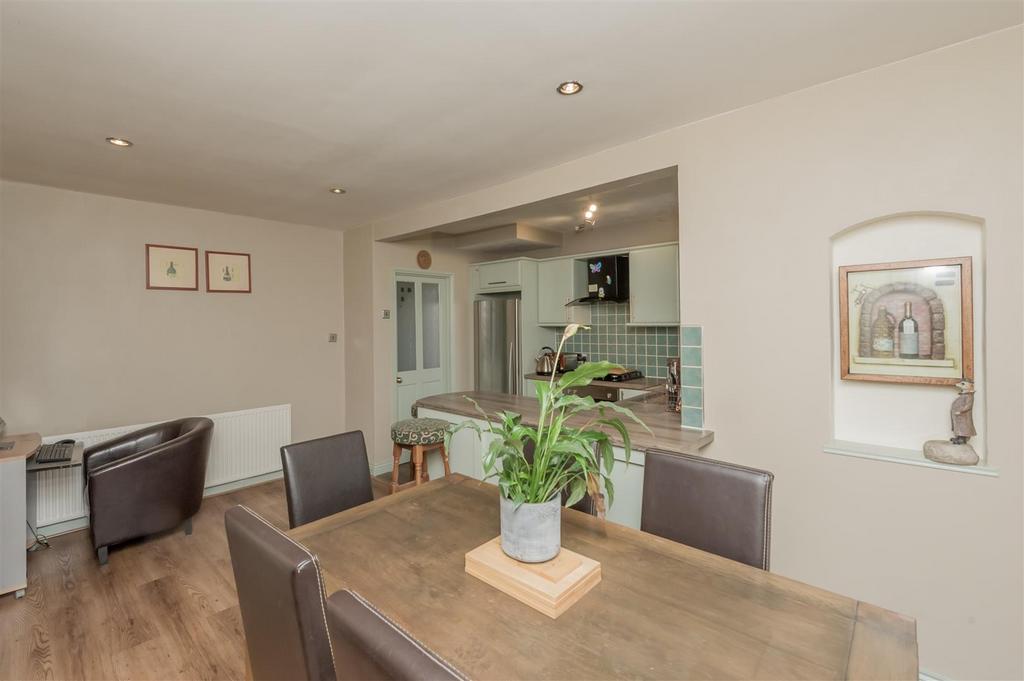 Open Plan Fitted Dining Kitchen: