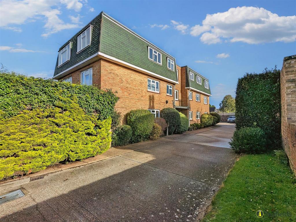 High Park Road, Ryde, PO33 1BT 2 bed flat for sale £165,000
