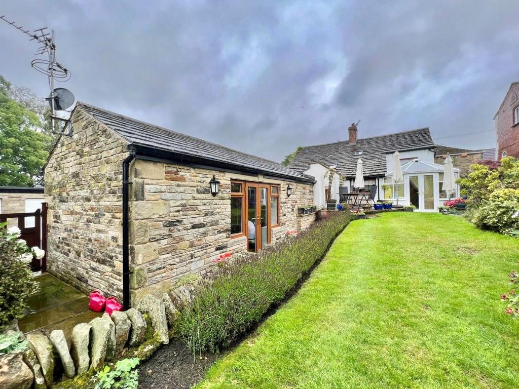 South Lane, Cawthorne, Barnsley 3 bed detached house for sale £570,000