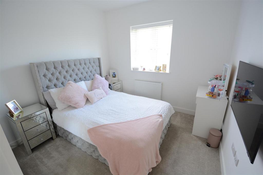 Bedroom 3 (rear)