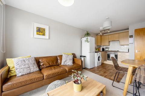 1 bedroom flat to rent, Effra Parade, SW2