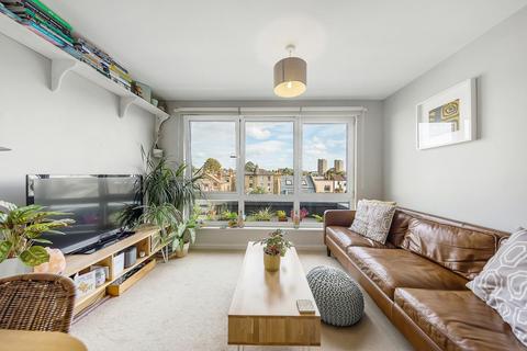 1 bedroom flat to rent, Effra Parade, SW2