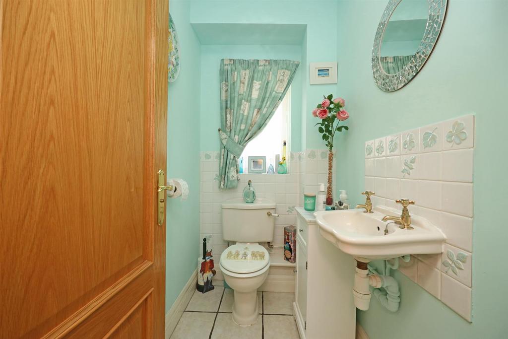 Cloakroom &amp; WC