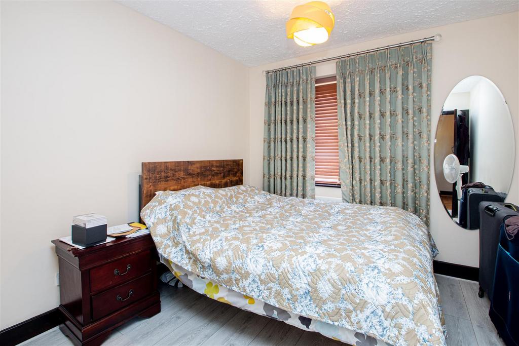 32br 24.jpg