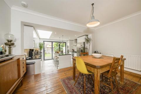 2 bedroom terraced house for sale - Seaton Road, Twickenham