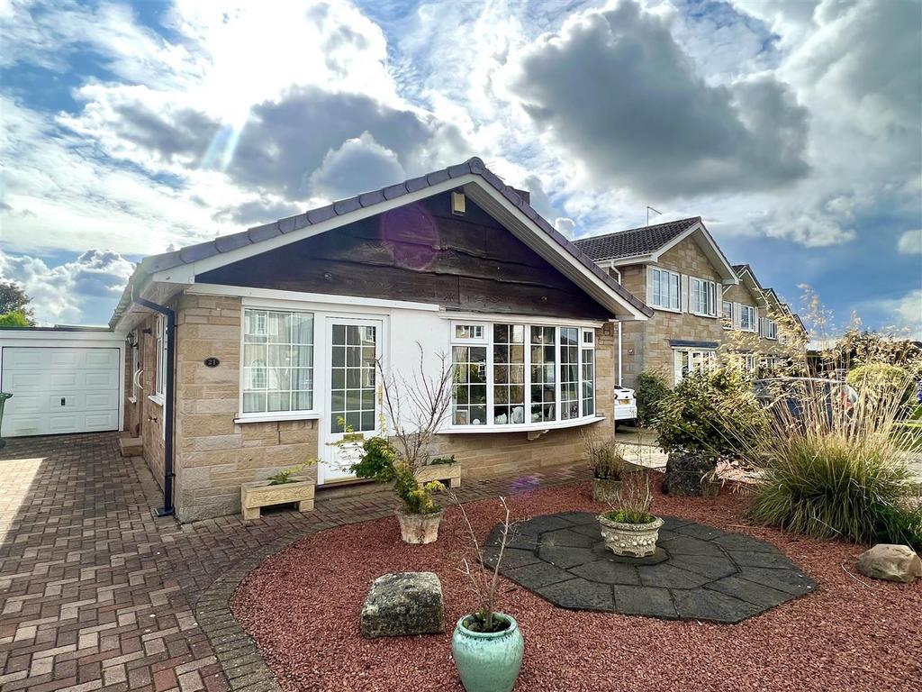Huntsmans Lane, Stamford Bridge, York 3 bed detached bungalow £950