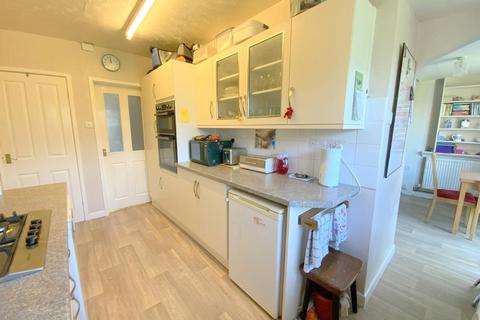 2 Blenheim Place, Cleethorpes, DN35 9BG