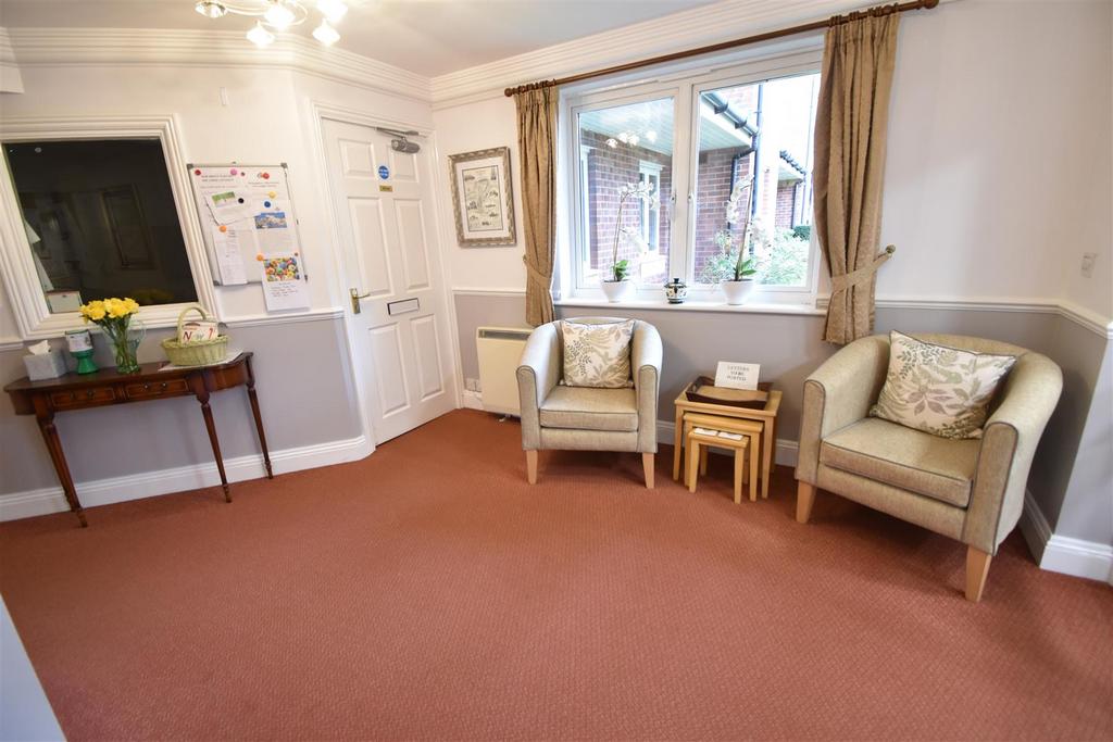 Communal entrance .JPG