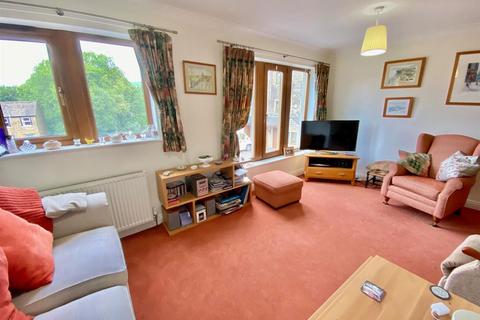 9 Deer Hill Close, Marsden, Huddersfield, HD7 6LG