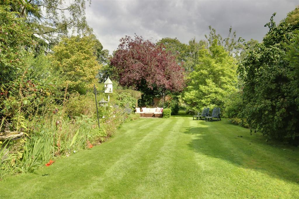 Southfield, Hessle 5 bed semidetached house for sale £640,000