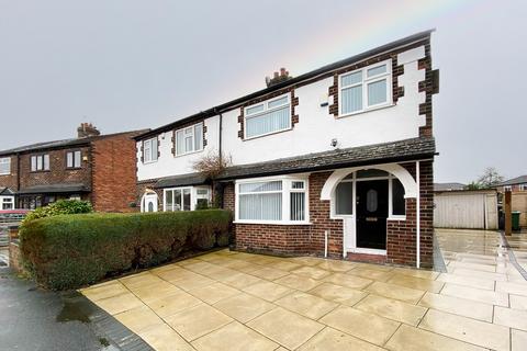 3 bedroom semi-detached house to rent - Norreys Avenue, Flixton, Manchester, M41