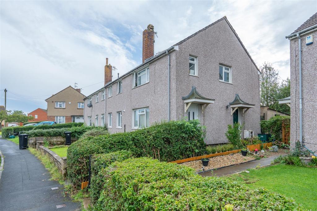 Warwick Road, Keynsham, Bristol 2 bed flat for sale £215,000