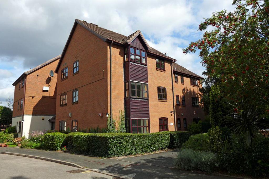 Redlake Road, Pedmore 2 bed flat £825 pcm (£190 pw)