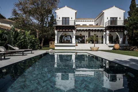 5 bedroom villa, Marbella, Malaga, Spain