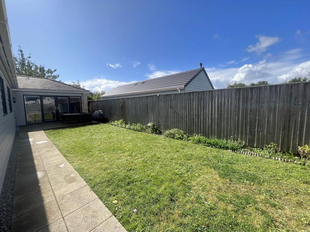 Rosemary Road, Parkstone, POOLE, BH12 3 bed detached bungalow £375,000