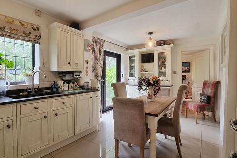 4 bedroom detached house for sale, Thornbury, Bristol BS35