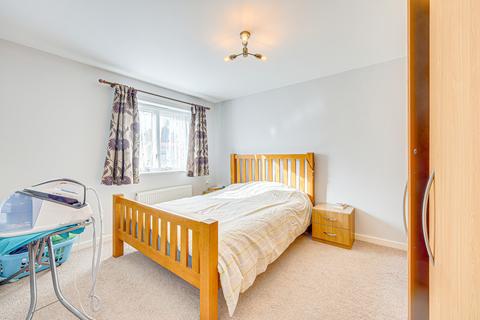59 Denton Avenue, Westcliff-on-sea, SS0 0LA