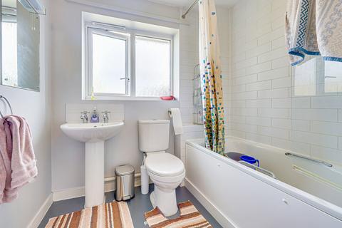 59 Denton Avenue, Westcliff-on-sea, SS0 0LA