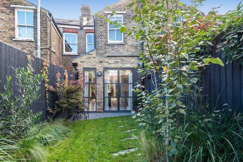 73 Stuart Road, London, SE15 3BA