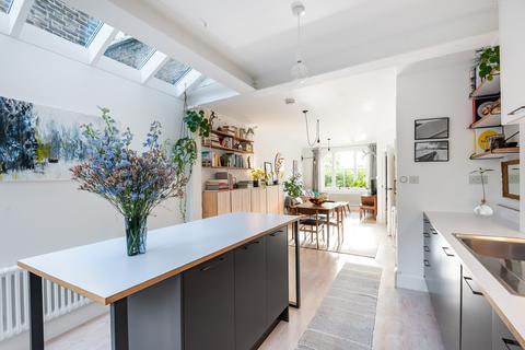 73 Stuart Road, London, SE15 3BA