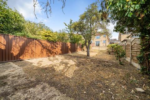 15 Woodcroft Avenue, Stanmore, HA7 3PT
