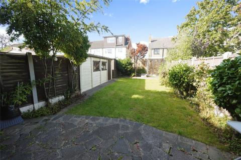 44 Randalls Drive, Hutton, Brentwood, CM13 1NN