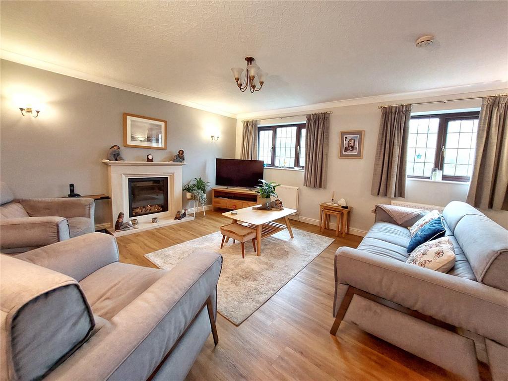 Spacious Lounge